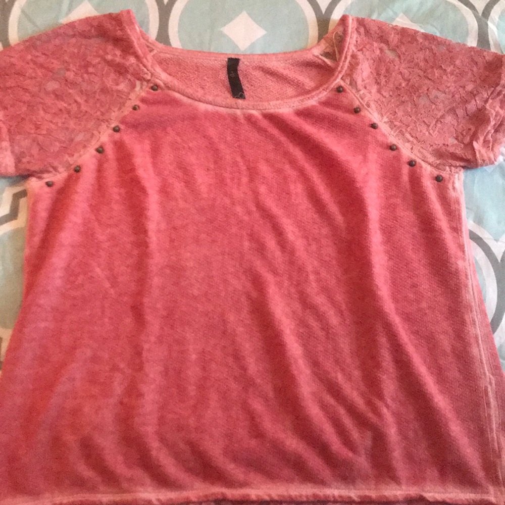 Woman’s blouse